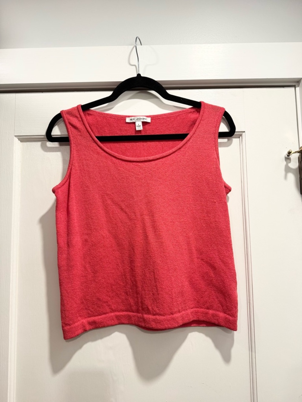 St John Santana Knit‎ Rolled Hem Tank Top Red Small Spring Summer Closet Staple